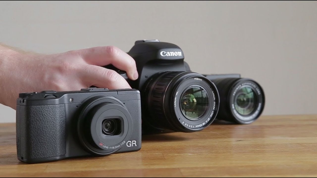 What’s the Difference Between a Digital Camera and a Compact Camera?